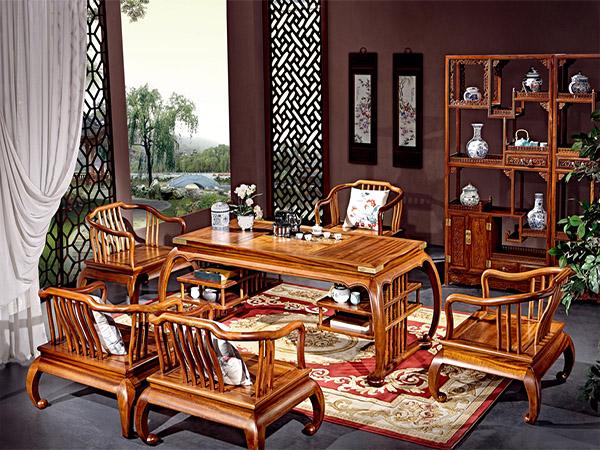 冬季實木家具該怎么預(yù)防老化？